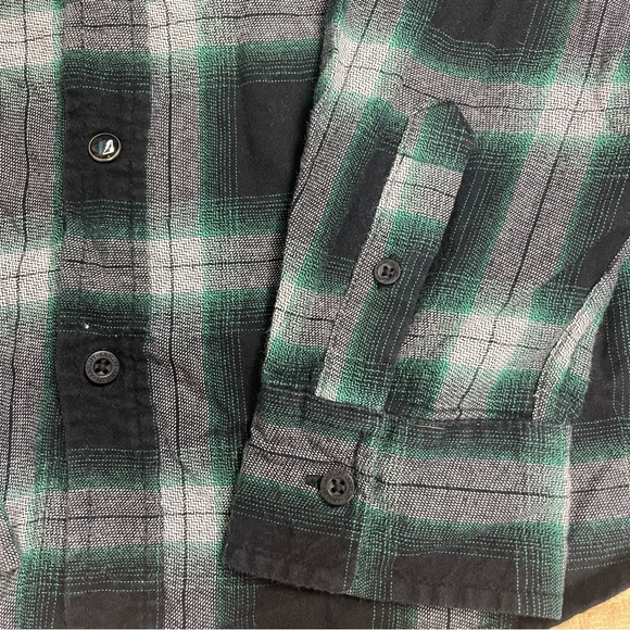 Amplify Green /Black/Grey Boys Button Down Sweater Size L (14/16) - Picture 6 of 8